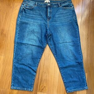 Classic Fit Stretch Denim Mom Jeans